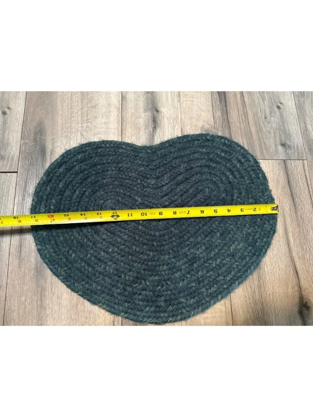 Heart-Shaped Dark Green Braided Wool Rug 13